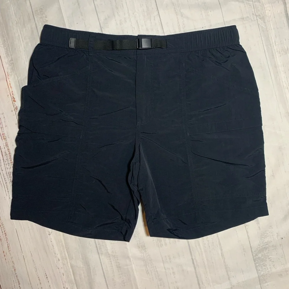 Eddie Bauer Ripstop Tech Shorts Men Black Cargo Pockets Elastic Waist. Size L.